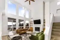 20518 67B AVENUE - thumbnail 4