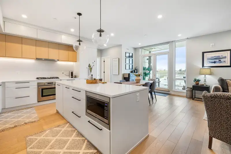 509 20416 PARK AVENUE - photo 4 of 35