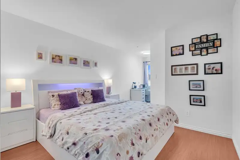102 2973 KINGSWAY - photo 4 of 9