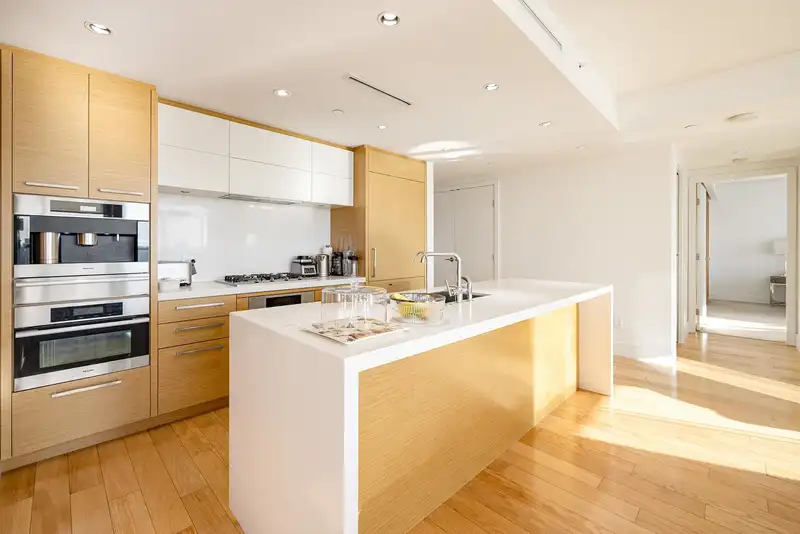 3001 667 HOWE STREET - photo 1 of 36