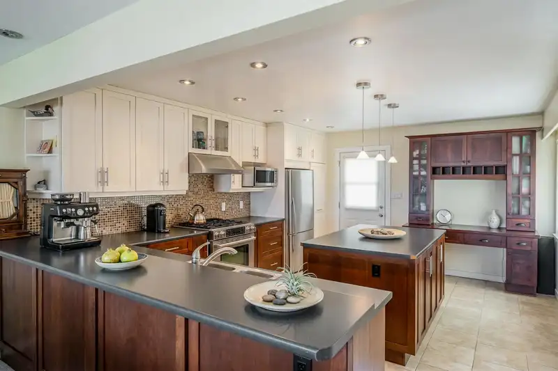 2244 W 32ND AVENUE - photo 4 of 18