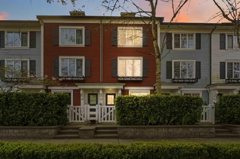 4032 2655 BEDFORD STREET - photo 1 of 39