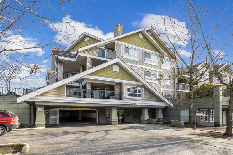 304 6336 197 STREET - photo 1 of 21