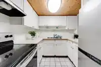 538 9651 GLENDOWER DRIVE - thumbnail 12