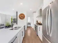 7 6897 201 STREET - thumbnail 8
