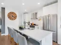 7 6897 201 STREET - thumbnail 10