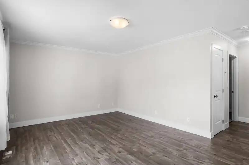 21 5648 VEDDER ROAD - photo 4 of 22