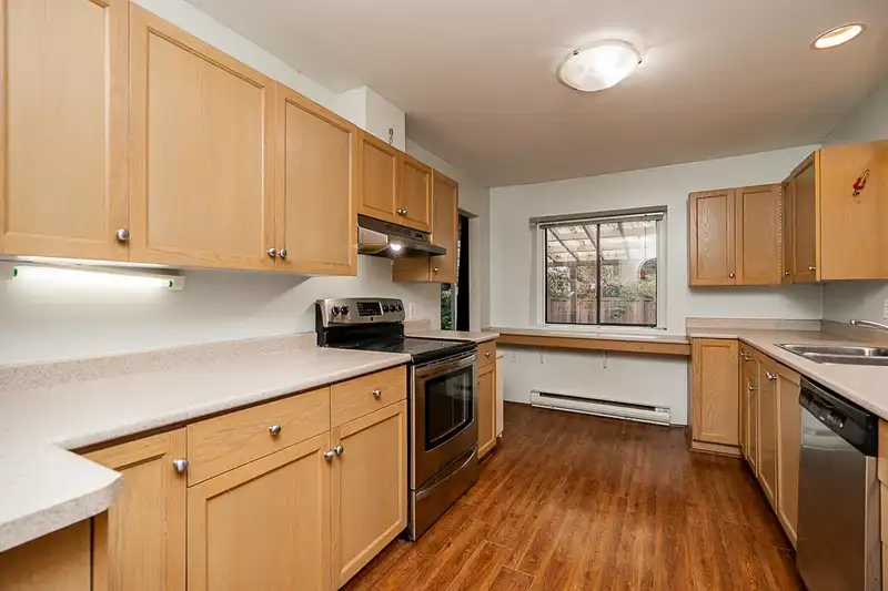 5345 199 STREET - photo 4 of 32