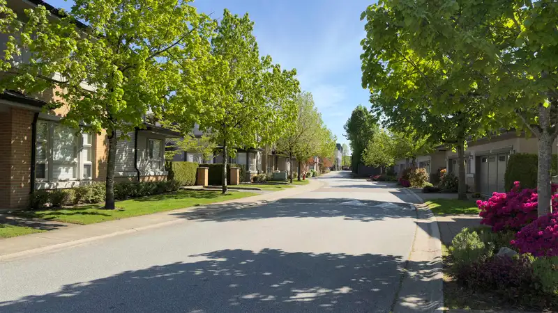 12 6300 BIRCH STREET - photo 2 of 21