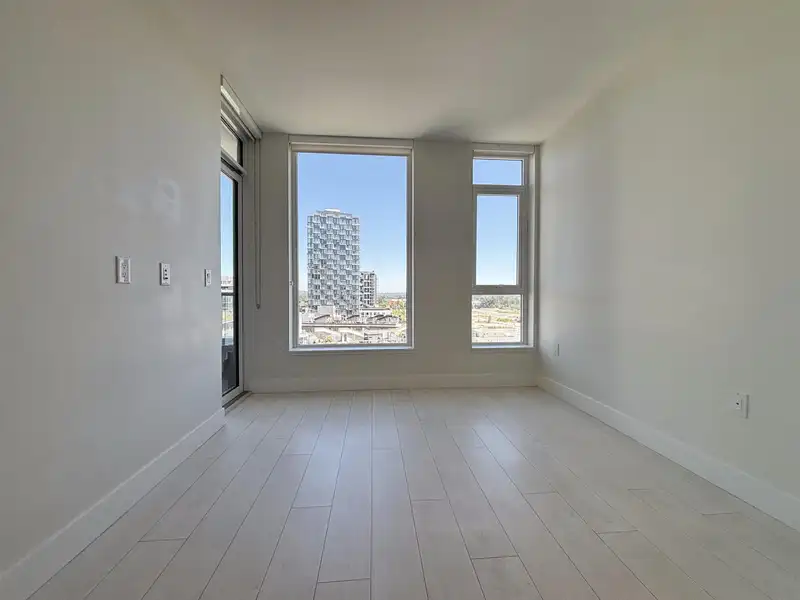 1001 3438 SAWMILL CRESCENT - photo 4 of 25