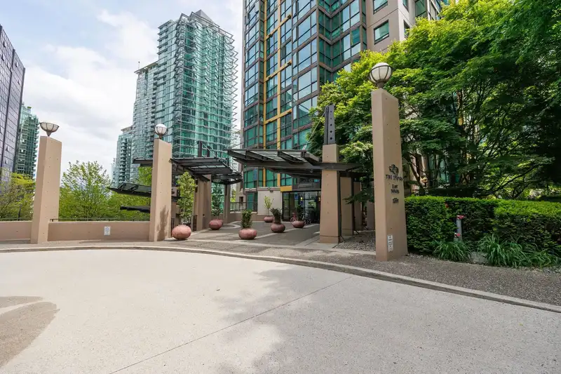 809 1331 ALBERNI STREET - photo 3 of 13