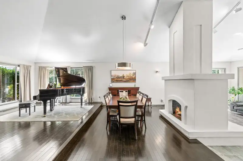2289 131A STREET - photo 2 of 36