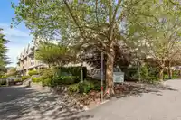 310 11609 227 STREET - thumbnail 2