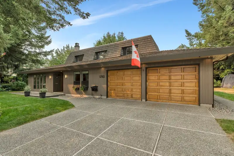 5763 146A STREET - photo 4 of 40