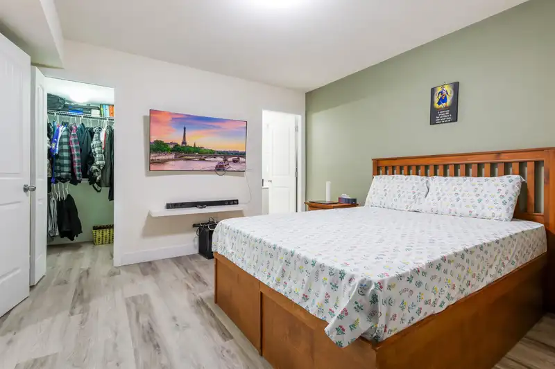 27016 35 AVENUE - photo 2 of 27