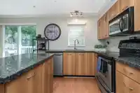 5 7179 201 STREET - thumbnail 19