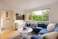 3172 E 2ND AVENUE - thumbnail 5