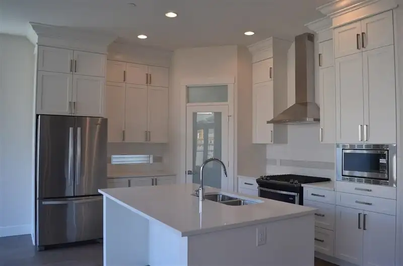 11036 BUCKERFIELD DRIVE - photo 3 of 25