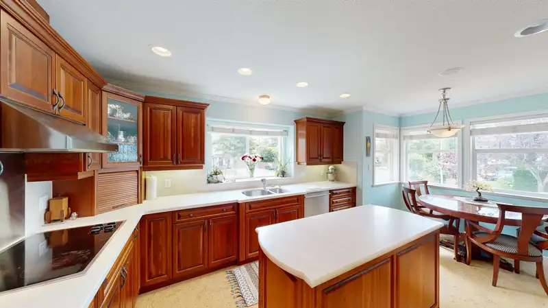 2773 272A STREET - photo 1 of 33