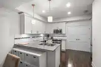 115 828 ROYAL AVENUE - thumbnail 8