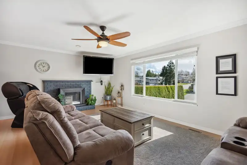 21247 94B AVENUE - photo 1 of 40