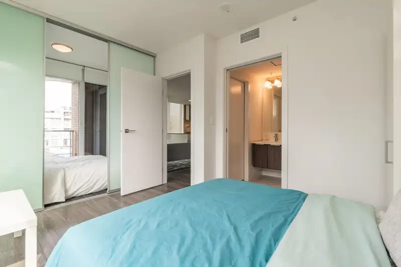 1802 1283 HOWE STREET - photo 1 of 27