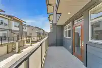 6 8430 203A STREET - thumbnail 8
