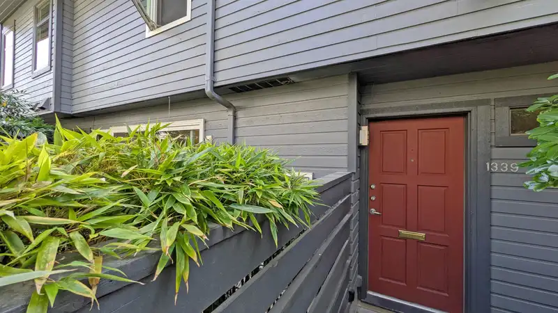 1339 CHESTNUT STREET - photo 2 of 21