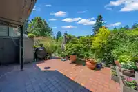 207 235 KEITH ROAD - thumbnail 10
