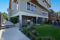 1137 W 33RD AVENUE - thumbnail 27