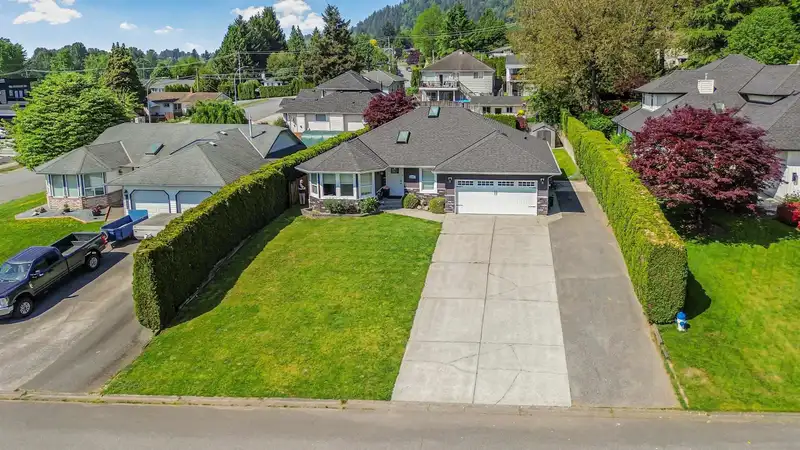 35061 SUNNYSIDE DRIVE - photo 3 of 24