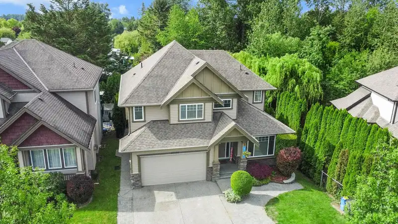 27320 33A AVENUE - photo 1 of 40