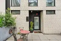 311 1647 E PENDER STREET - thumbnail 3