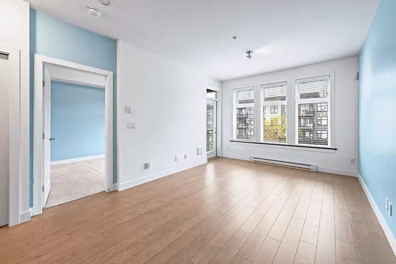 317 20078 FRASER HIGHWAY - photo 3 of 29