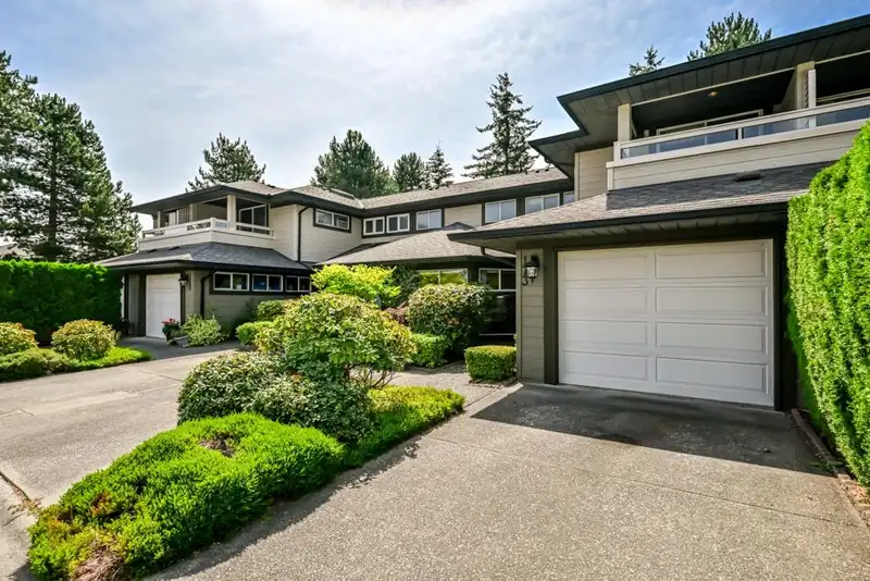 173 16080 82 AVENUE - photo 3 of 31