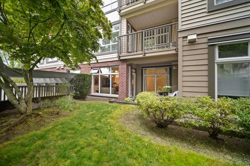 103 15168 19 AVENUE - photo 1 of 26
