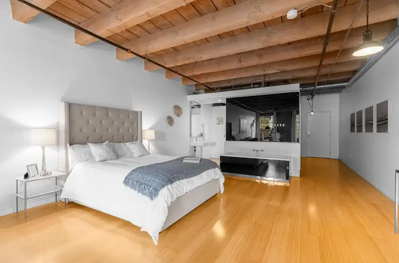 315 55 E CORDOVA STREET - photo 3 of 31