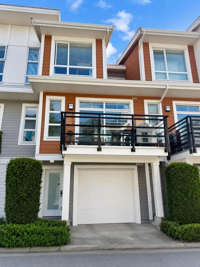63 20857 77A AVENUE - photo 1 of 26