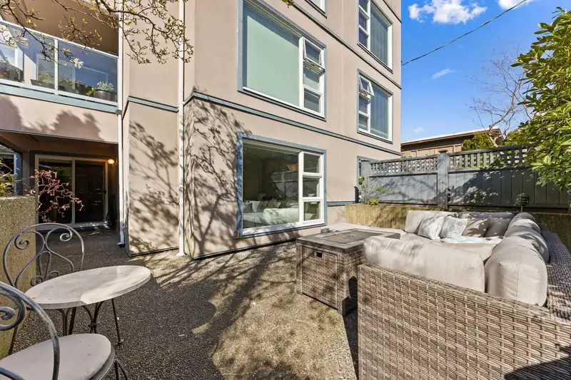 202 2148 W 2ND AVENUE - photo 3 of 24