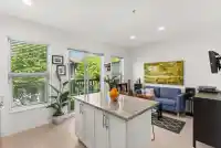 3 307 E 15TH STREET - thumbnail 19