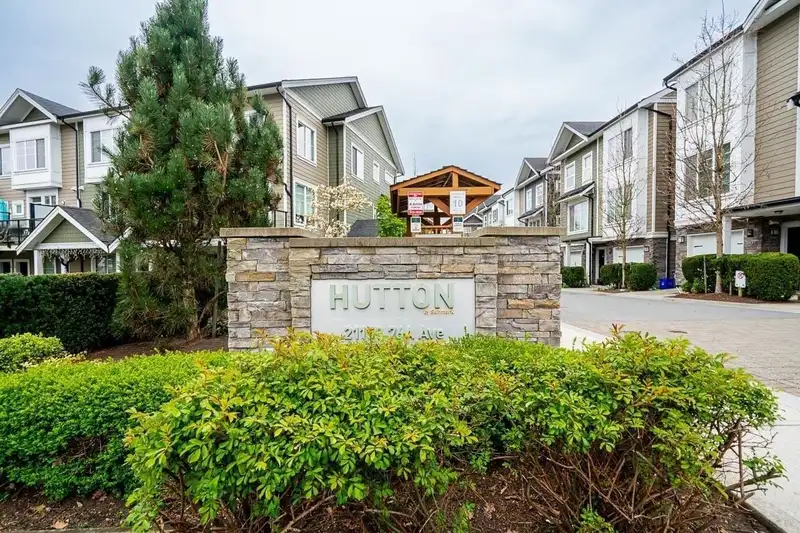 34 21150 76A AVENUE - photo 1 of 1