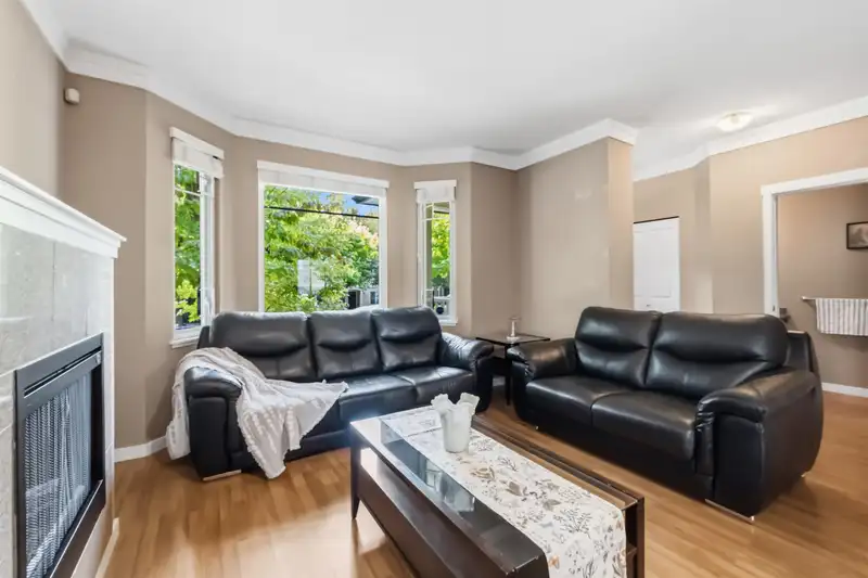 23 6575 192 STREET - photo 3 of 40