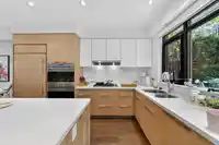 1088 W 7TH AVENUE - thumbnail 18