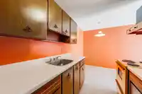 209 630 CLARKE ROAD - thumbnail 7