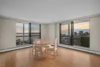 902 1390 DUCHESS AVENUE - thumbnail 5