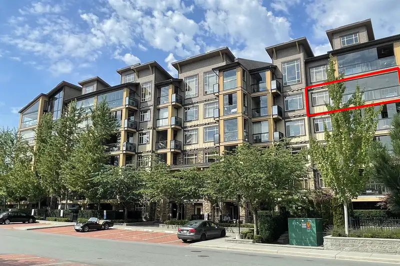 515 8067 207TH STREET - photo 1 of 34
