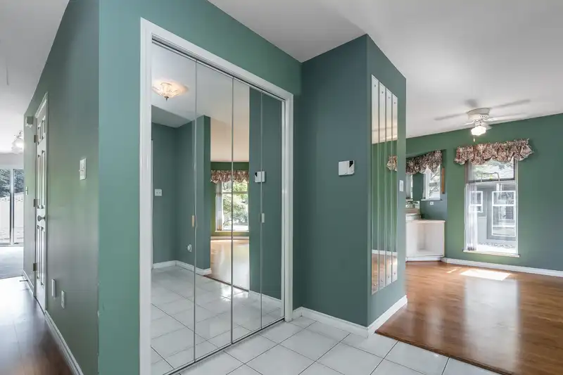 165 16080 82 AVENUE - photo 2 of 40