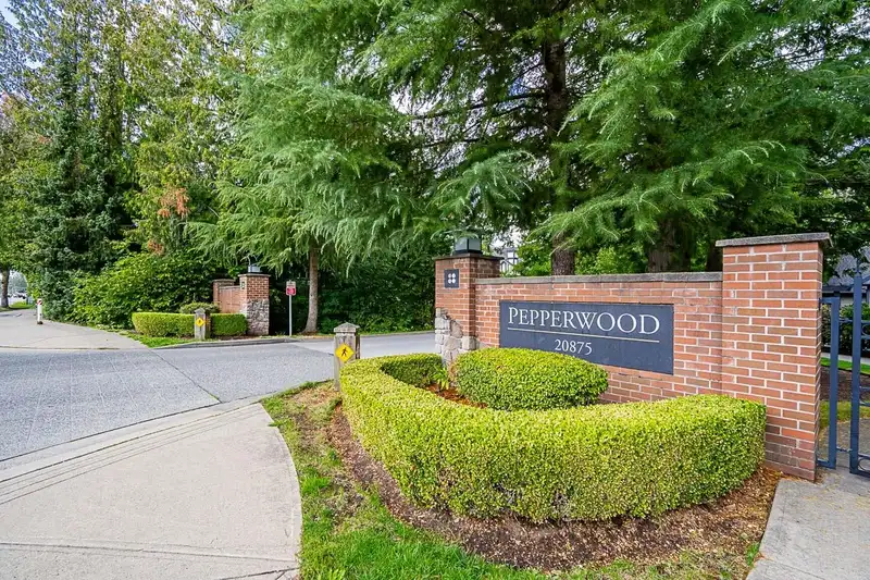 5 20875 80 AVENUE - photo 1 of 37