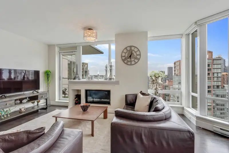 2705 535 SMITHE STREET - photo 4 of 35