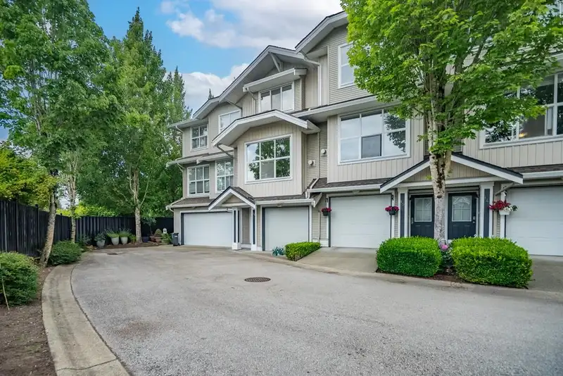 16 20460 66 AVENUE - photo 4 of 30